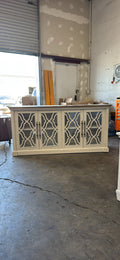 Huntington 70" Accent
Console