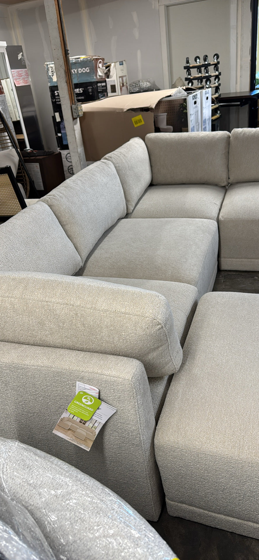 Thomasville Fallon Modular Sectional 6-piece Cream with Ottoman