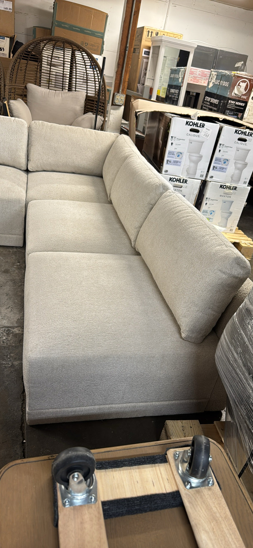 Thomasville Fallon Modular Sectional 6-piece Cream with Ottoman